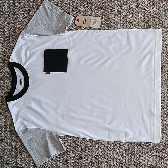 LEVIS BOYS WHITE AND GRAY SHORT SLEEVE T-SHIRT SIZE LARGE - Picture 2 of 10